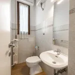 Rent 4 bedroom apartment of 100 m² in Florence