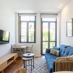 Rent 2 bedroom apartment of 60 m² in Porto