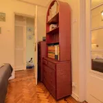 Rent a room of 100 m² in lisbon