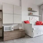 Rent 1 bedroom apartment of 60 m² in milan