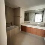 Rent 1 bedroom apartment of 91 m² in Dubai