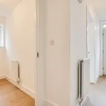 Rent 4 bedroom apartment in East Midlands