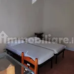 Affitto 3 camera appartamento di 80 m² in Siena