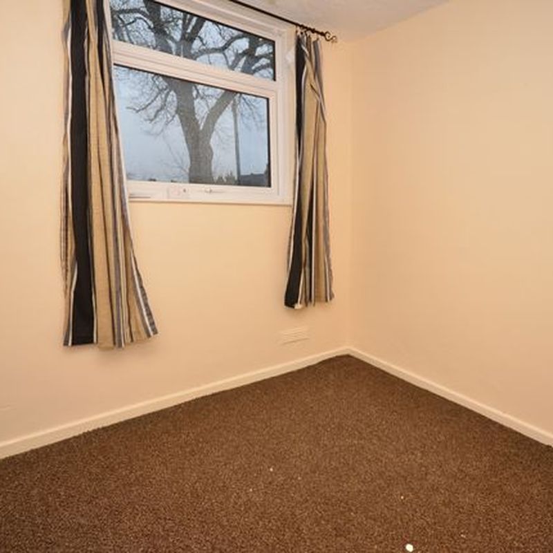 Maisonette to rent in Florence Street, Newcastle-Under-Lyme ST5 Whitmore