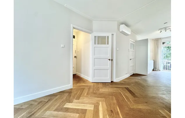 Huur 2 slaapkamer appartement van 53 m² in Amsterdam