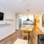 Rent 3 bedroom apartment in barcelona