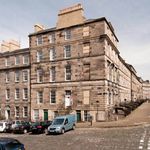 Rent 4 bedroom flat in Scotland