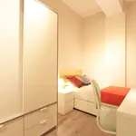 Rent a room of 80 m² in madrid