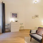 Miete 2 Schlafzimmer wohnung von 64 m² in Berlin