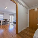 Rent a room of 90 m² in valencia