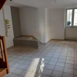 Appartement de 654 m² avec 3 chambre(s) en location à TARARE