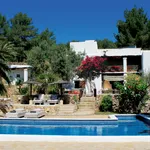 Rent 6 bedroom house in Ibiza