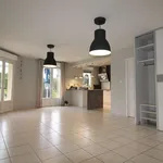 Appartement de 115 m² avec 4 chambre(s) en location à Voiron