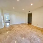 Rent 4 bedroom apartment of 232 m² in Huntington Beach