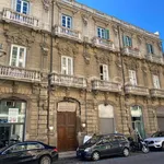 Rent 5 bedroom apartment of 200 m² in Messina