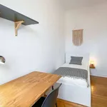 Rent a room of 120 m² in lisbon