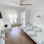 Rent 5 bedroom apartment in Valencia