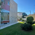 Alugar 4 quarto casa de 242 m² em Braga