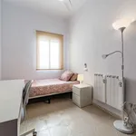 Rent a room of 85 m² in valencia