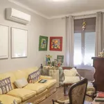 Rent a room of 85 m² in madrid