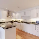 Rent 2 bedroom flat in Epsom and Ewell