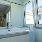 Rent 2 bedroom apartment of 60 m² in lisbon