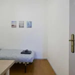 Rent a room in lisbon