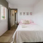 Rent a room of 220 m² in Barcelona