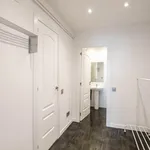 Rent 4 bedroom apartment in Barcelona