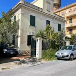 Rent 3 bedroom apartment of 90 m² in Roma