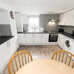 Rent 4 bedroom house in Leeds