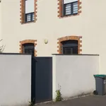 Rent 3 bedroom house of 72 m² in Maisdon-sur-Sèvre