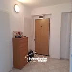 Pronajměte si 3 ložnic/e byt o rozloze 78 m² v Benešov