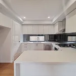 Rent 4 bedroom apartment in Chadstone