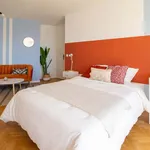 Rent a room of 84 m² in Saint-Denis