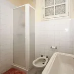 Rent a room of 140 m² in granada