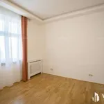 Rent 4 bedroom apartment of 96 m² in Gyor