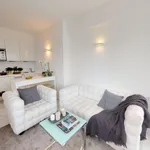 Rent 2 bedroom apartment of 527 m² in Zurich