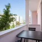 Rent 3 bedroom apartment of 101 m² in lisbon