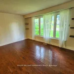 Appartement de 1646 m² avec 4 chambre(s) en location à Newmarket (Huron Heights-Leslie Valley)