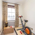 Rent 3 bedroom apartment of 104 m² in London