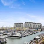 Rent 3 bedroom apartment in Brighton Marina