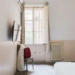 Rent 2 bedroom apartment of 90 m² in rome