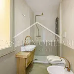 Rent 5 bedroom apartment of 181 m² in Rome