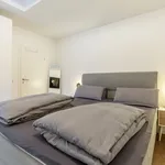 Rent 4 bedroom apartment of 170 m² in Düsseldorf