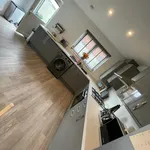 Rent 3 bedroom flat in Amber Valley