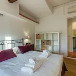 Rent 2 bedroom apartment of 92 m² in florence