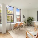 Rent 2 bedroom apartment in Brooklyn