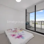 Rent 1 bedroom apartment in Wentworth Point