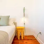 Rent 1 bedroom apartment of 70 m² in lisbon